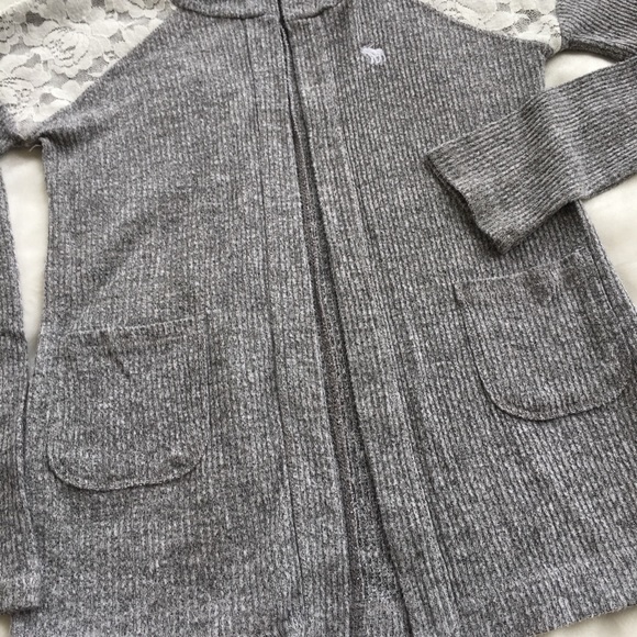 Abercrombie Kids hooded cardigan. Girls 5/6❤️ - Picture 3 of 8